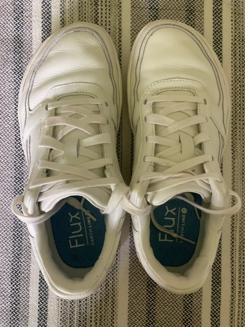 Flux adapt trainer leather white